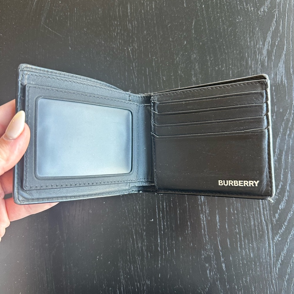 Authentic Men’s Burberry Bifold Wallet - Picture 4 of 13